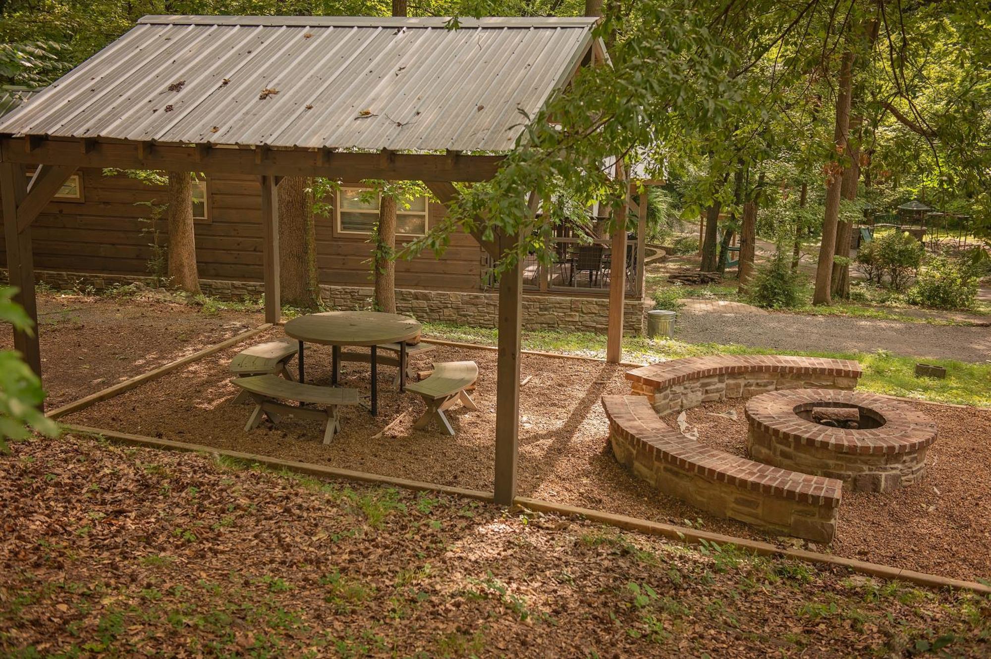 Martha Cabin Tiny Cabin By Downtown ชัททานูกา ภายนอก รูปภาพ